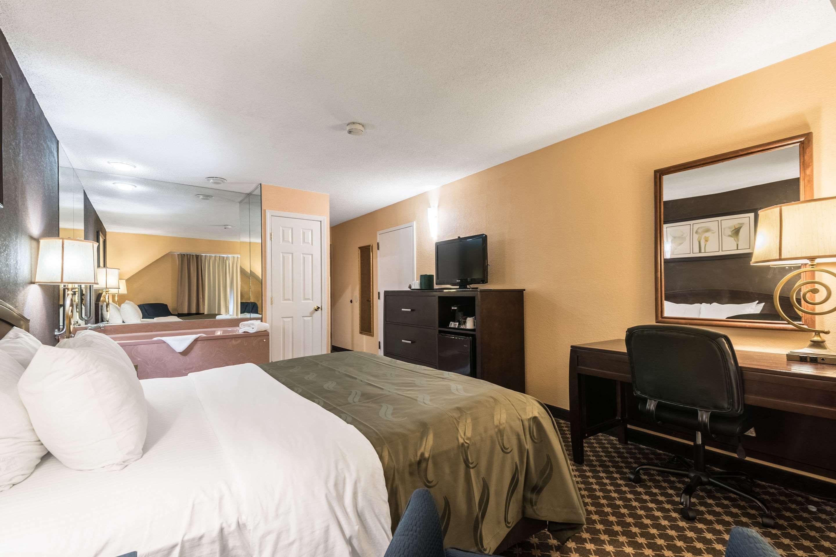 Quality Inn Ithaca - University Area Esterno foto